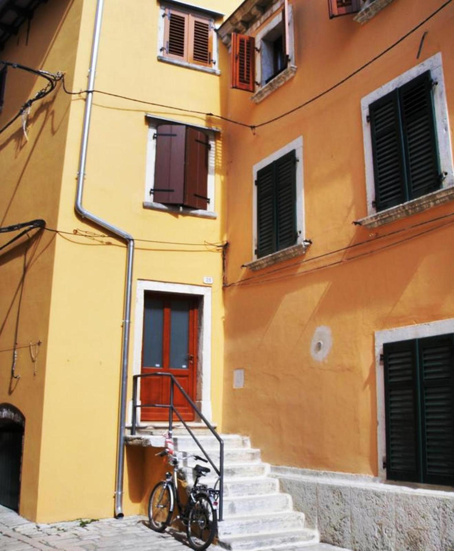 Excelsior Apartments Rovigno Esterno foto